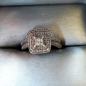 Overstock engagement set